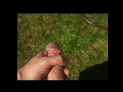 ❤️ Horúca kočka si nechá jebnúť ružovú kundičku a vystrieka sa so squirtom v letnej záhrade ❤️ Anal video na sk.hentaivost.ru